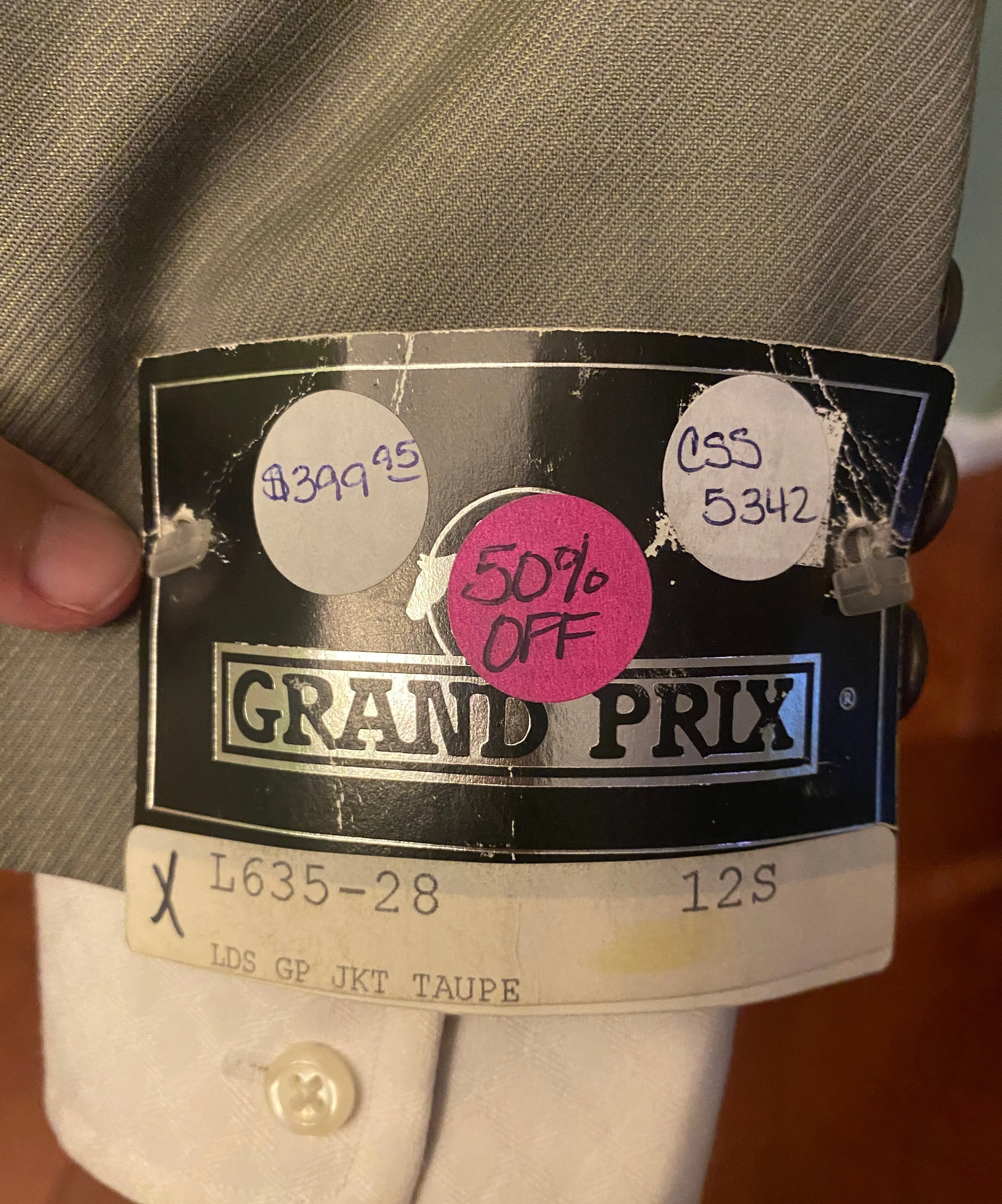 12S NEW Grand Prix Taupe Hunt Coat