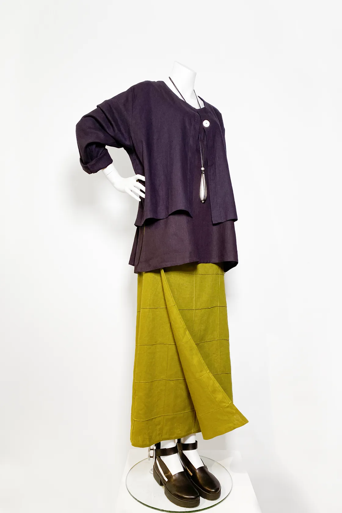 Crop Jacket in Aubergine Roma