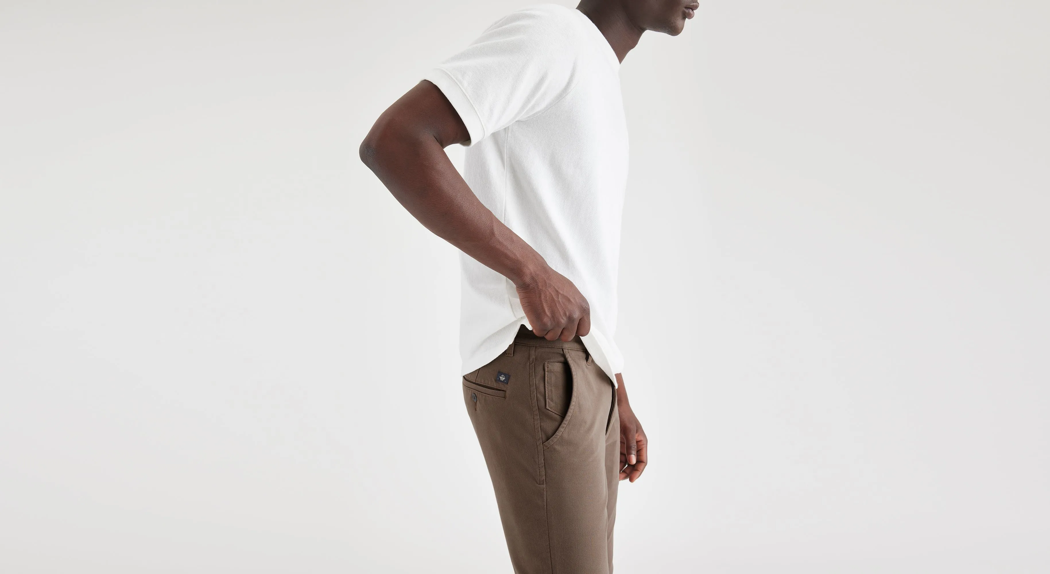 Men's Skinny Fit Supreme Flex Alpha Khaki Pants