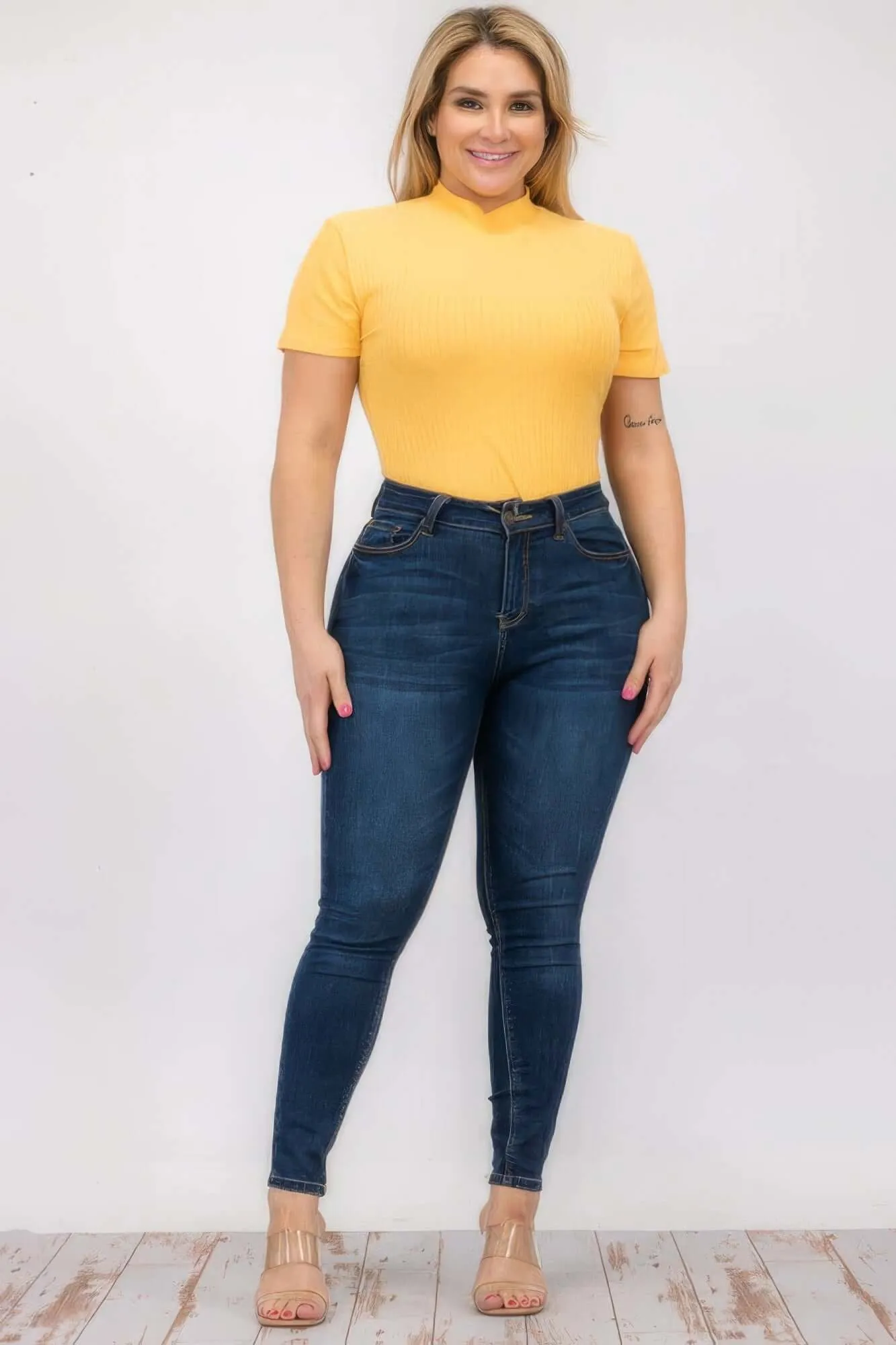 Plus Size Ribbed Short Sleeve Bodysuit