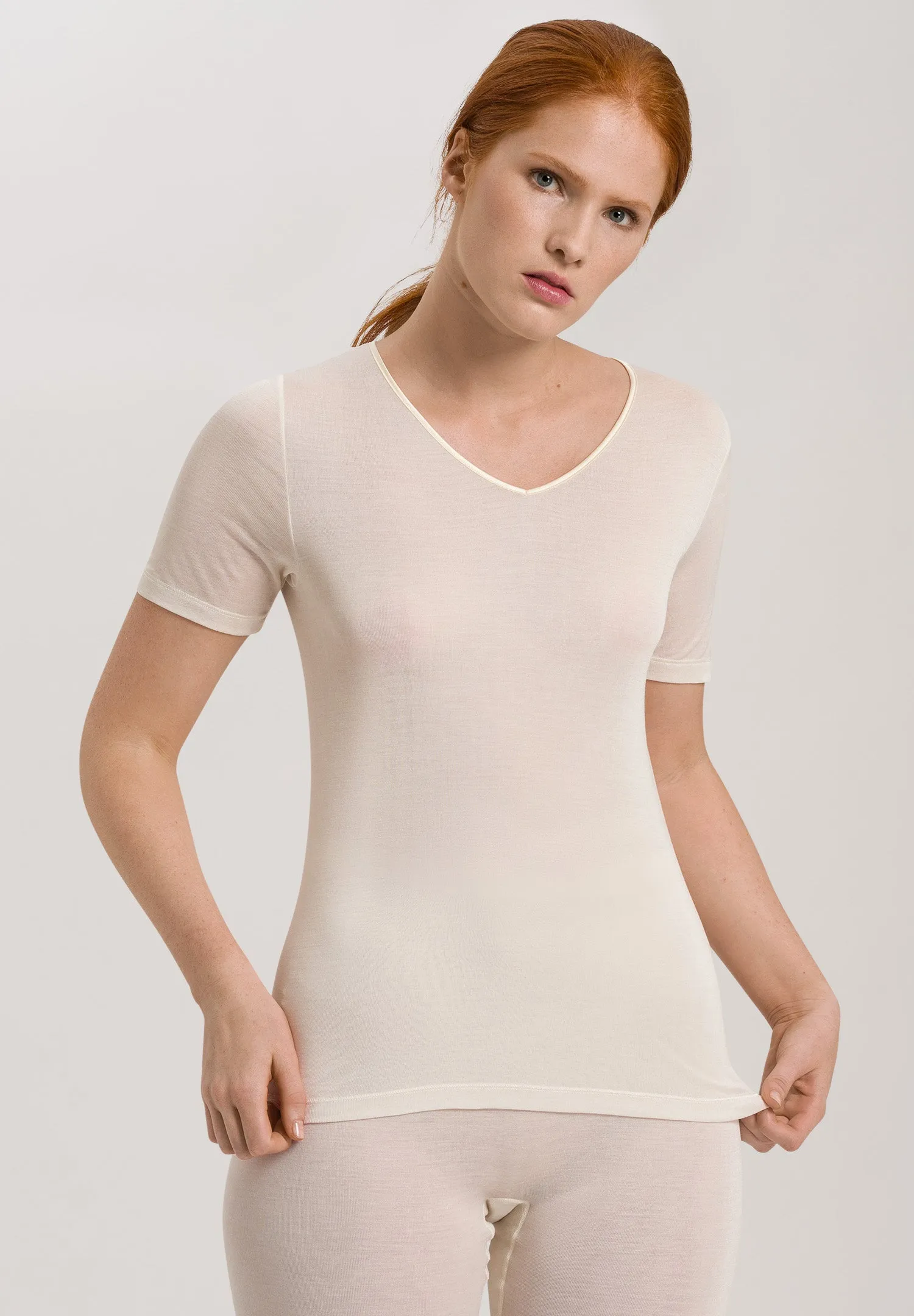 Pure Silk Fitted Silk V-Neck Top | Pale Cream 71718-116