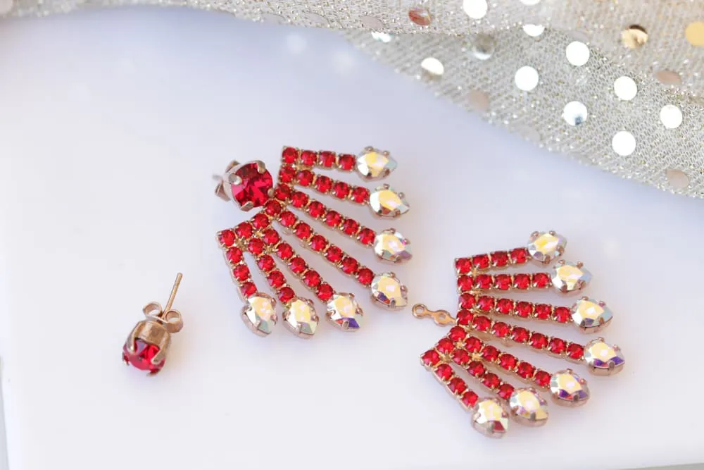 RED EVENING EARRINGS