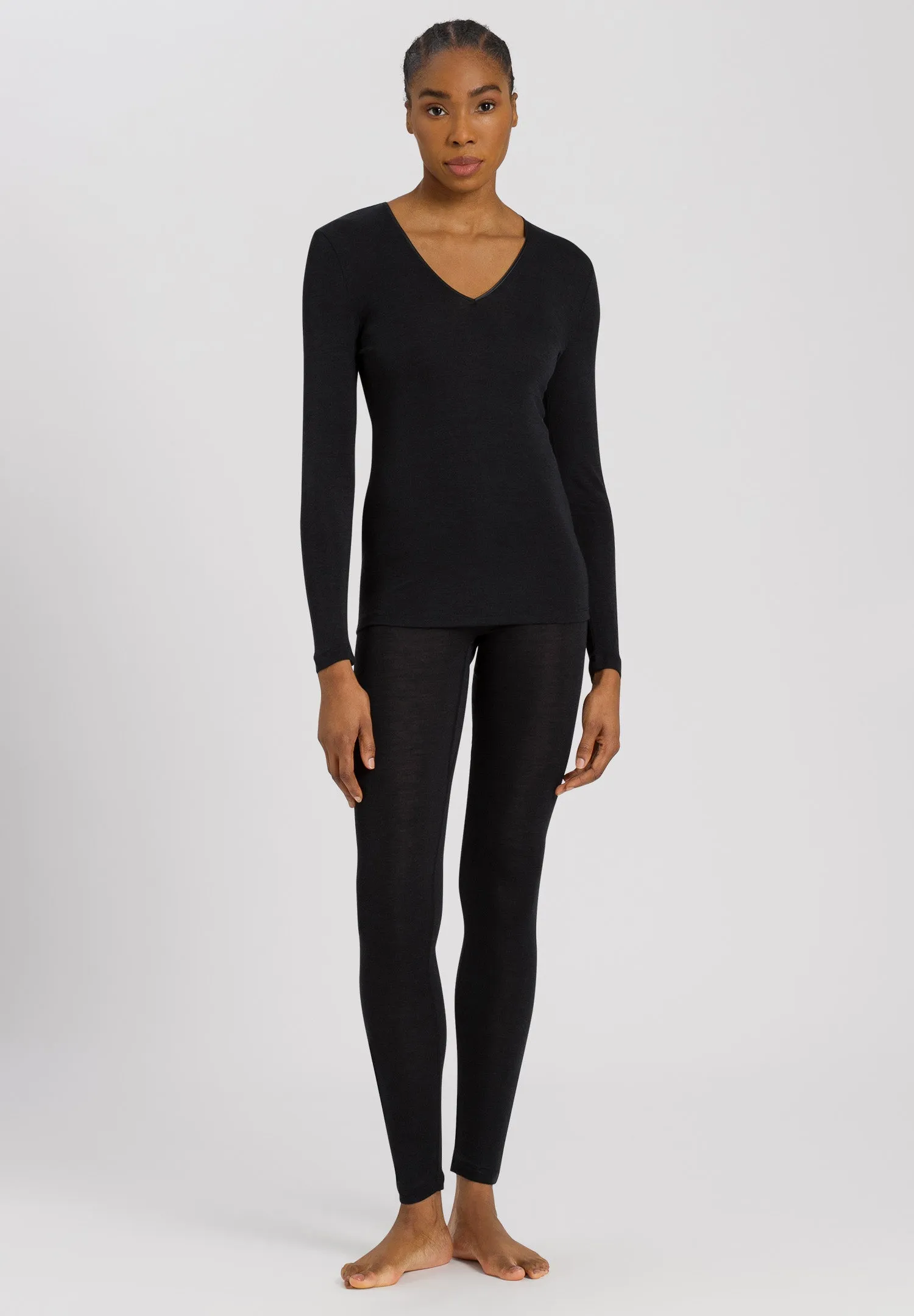 Woolen Silk W Wool And Silk V-Neck Fitted Top | Black 71418-018