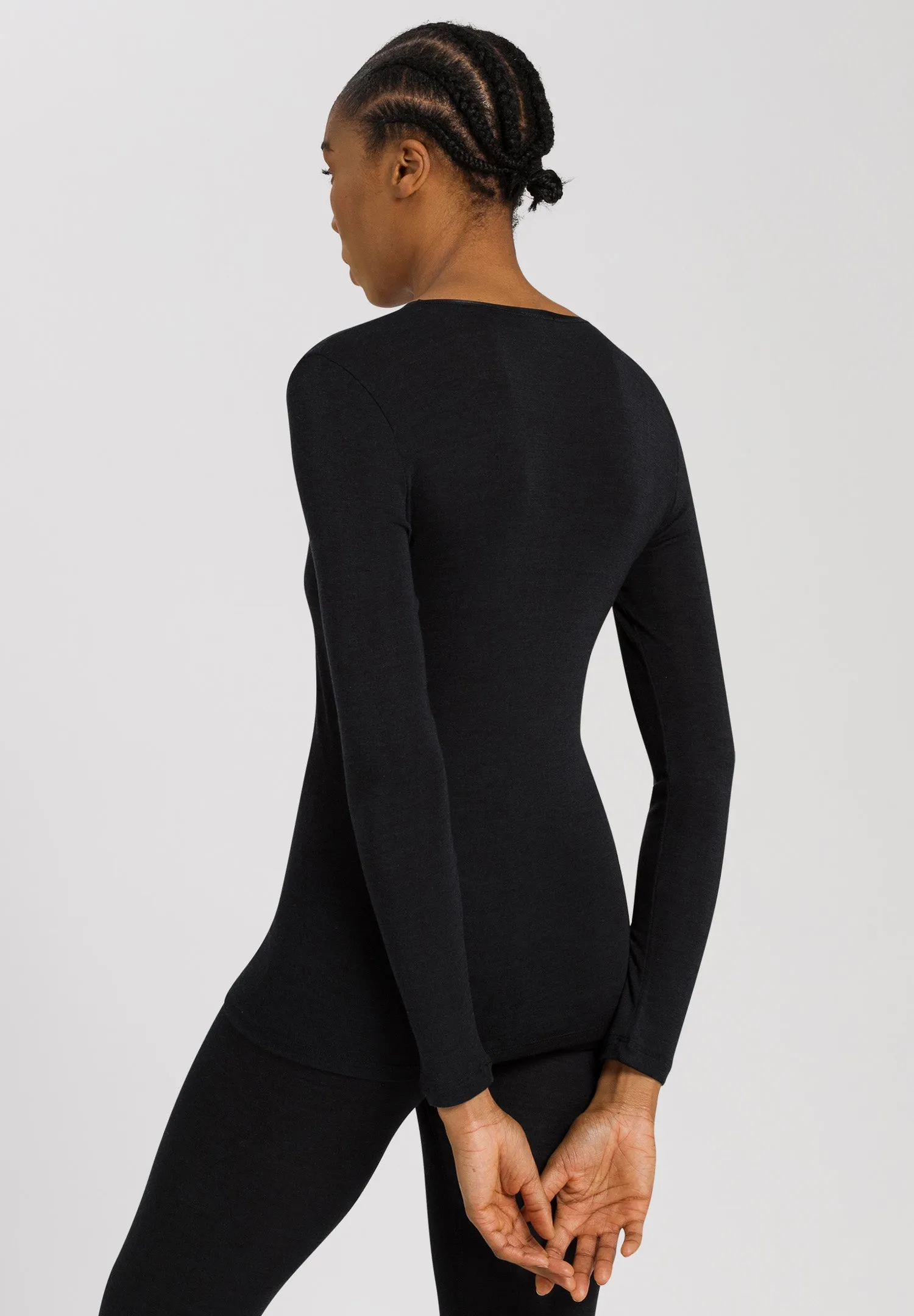 Woolen Silk W Wool And Silk V-Neck Fitted Top | Black 71418-018